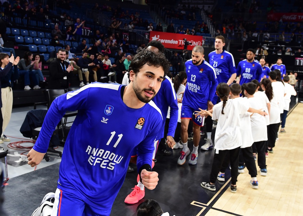 Anadolu Efes’in One Team Çocukları Parkeye Çıktı