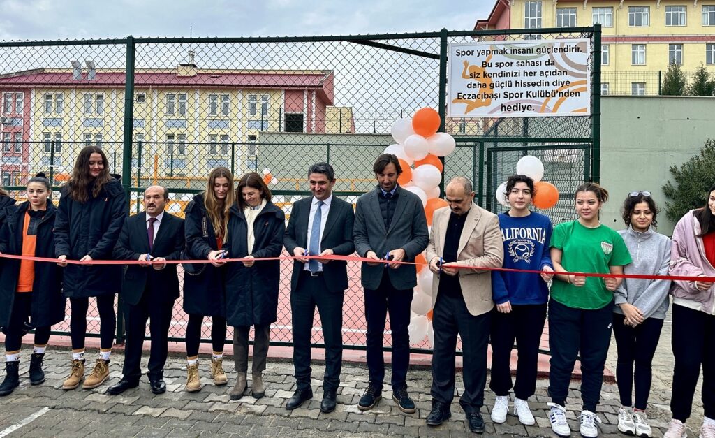 ECZACIBAŞI’NDAN ÖRNEK DAVRANIŞ