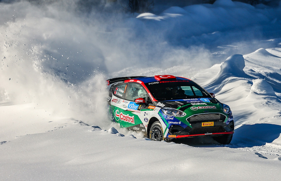Ralli Sezonu Kristal Karlar Diyarında Açıldı