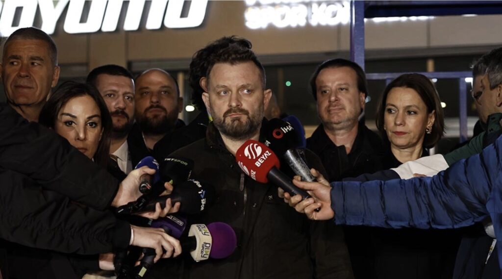 “KENDİ TARİHLERİNİ İZAH ETMİŞLER”