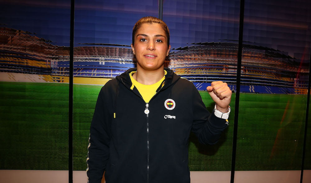 BUSENAZ ŞAMPİYONLARIN YUVASINDA!