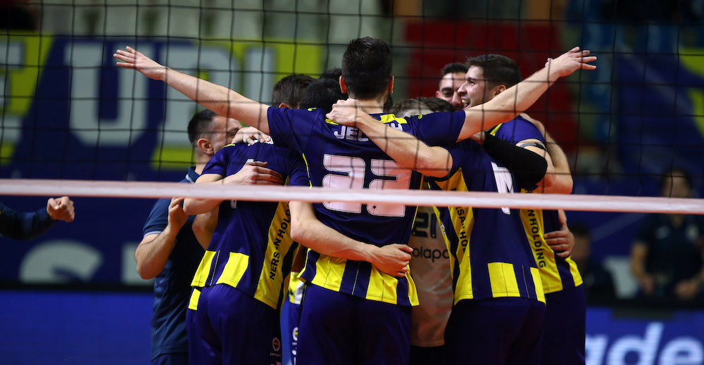 FENERBAHÇE CEV CUP’TA YARI FİNALDE