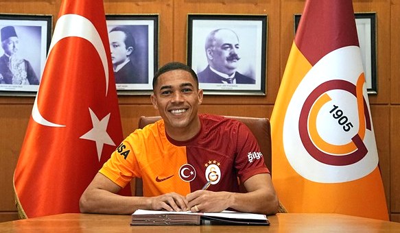  “BURADA OOLMAKTAN ÇOK MUTLUYUM”