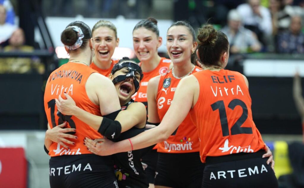 Eczacıbaşı Dynavit’in Final Yolculuğu Red Bull TV’de