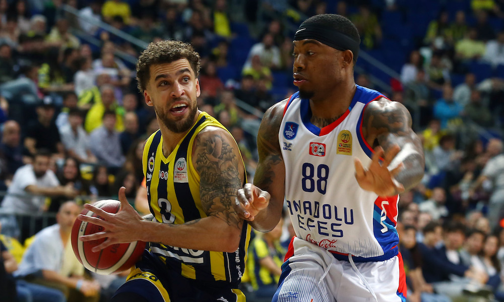 KAZANAN YİNE ADANOLU EFES : 80-90