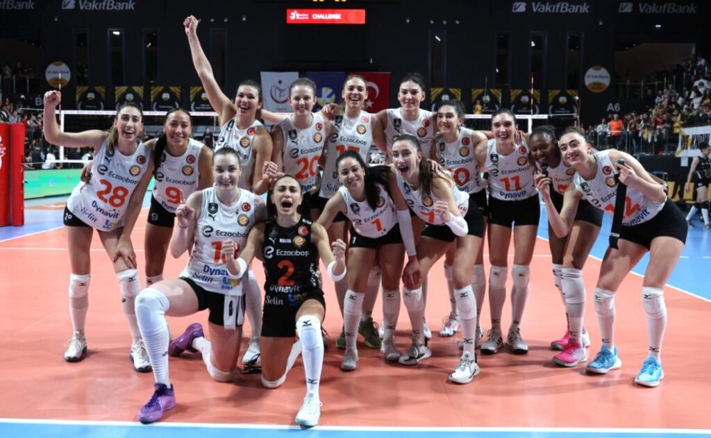 FİNALİN ADI ECZACIBAŞI-FENERBAHÇE