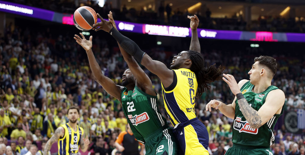FENERBAHÇE BEKO BEKLENENİ VEREMEDİ!