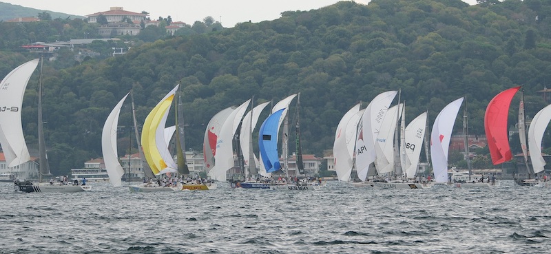 Boğazın Suları 30 Ağustos Zafer Kupası Yat Yarışı ile Dalgalandı