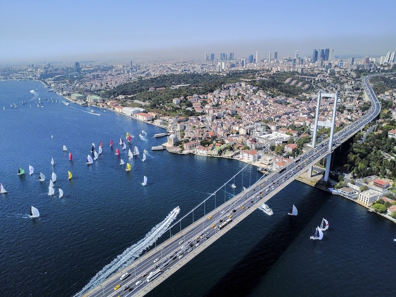 Yelkenlilerin Rüzgârlar Tiyatrosu’ndaki Dansı Başlıyor