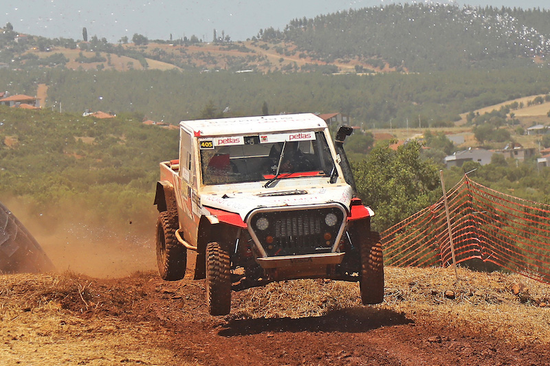 Offroad Mücadelesi Denizli’de Devam Ediyor
