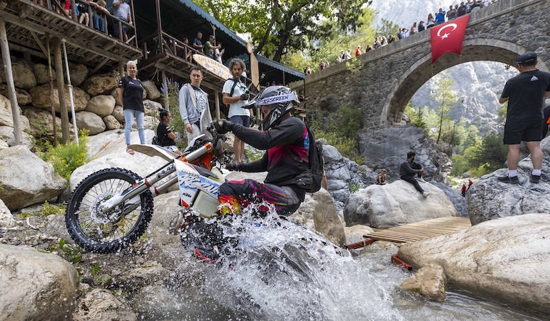 Sea To Sky’da Alman Manuel Lettenbichler Zirvede