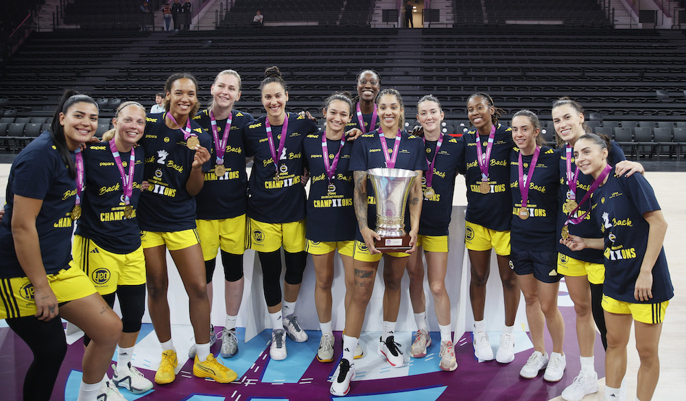 AVRUPA SÜPER KUPASI FENERBAHÇE’NİN