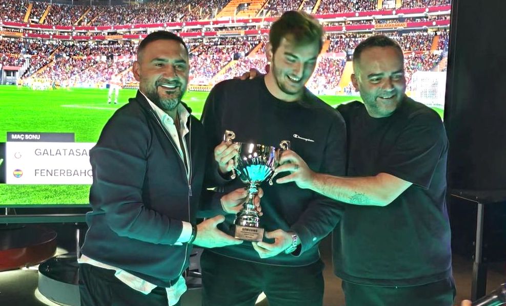 Ümit Karan ve Semih Şentürk Samsung TV’de Kozlarını Paylaştı