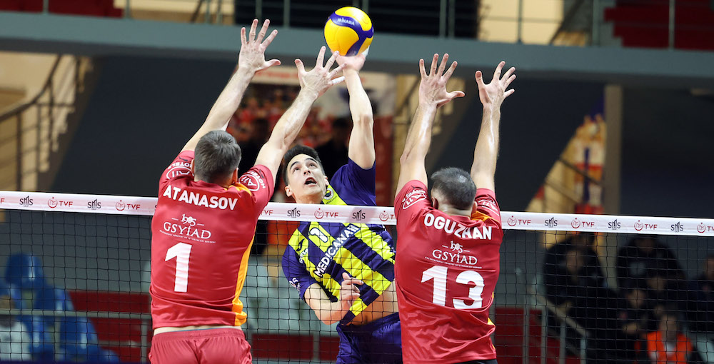 EFELER LİGİ DERBİSİNİN GALİBİ F.BAHÇE