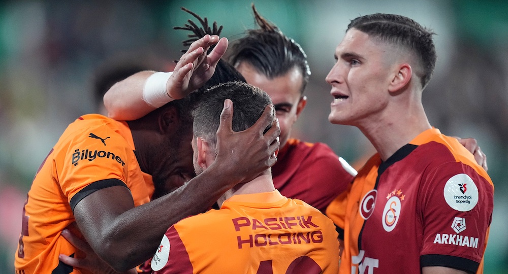 GALATASARAY’I BATSHUAYİ GÜLDÜRDÜ
