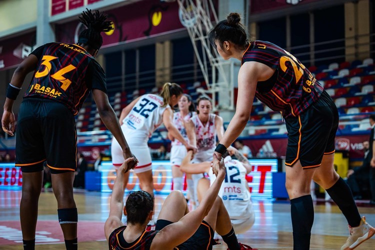 GALATASARAY AVANTAJLA DÖNÜYOR