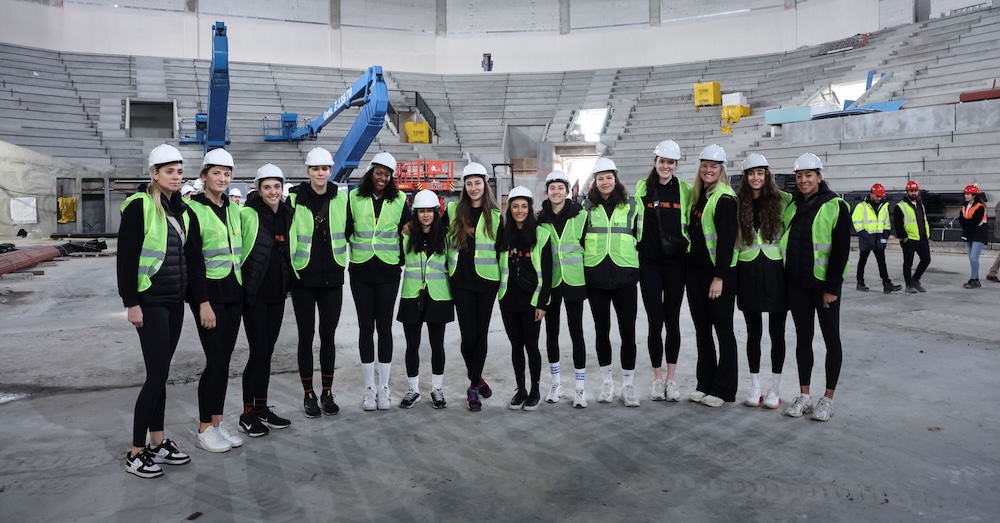 Eczacıbaşı Dynavit’li sporcular Yeni Salonun İnşaatını Ziyaret Etti