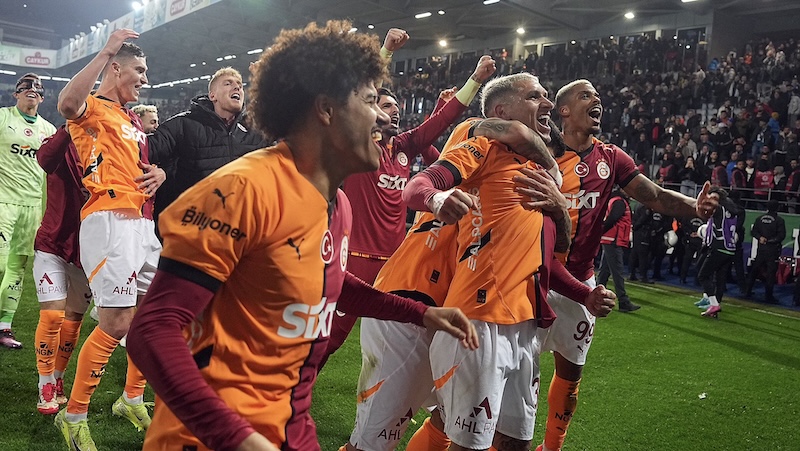 GALATASARAY PUAN FARKINI KORUDU!