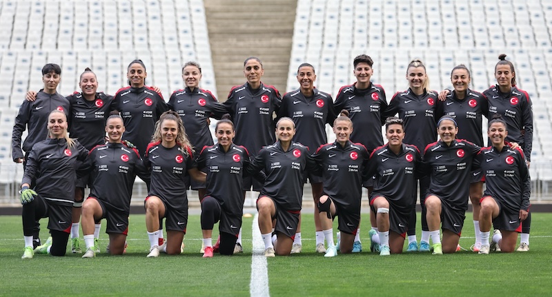 A Millî Kadın Futbol Takımı, Slovenya Maçları Hazırlıklarına Başladı