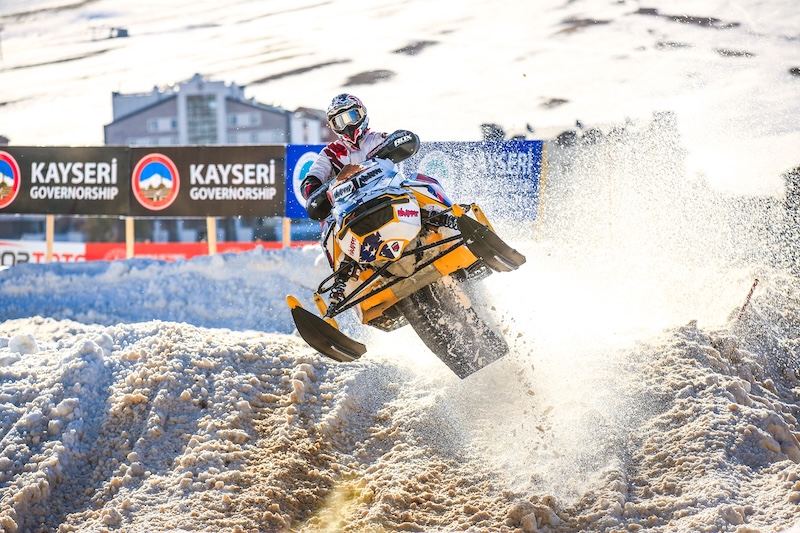 Kar Motosikleti Şampiyonasında Finalistler Belli Oldu