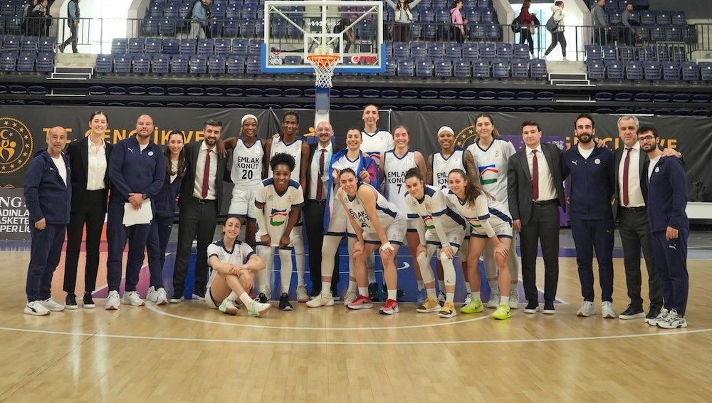 Emlak Konut Seride 1-0 Öne Geçti