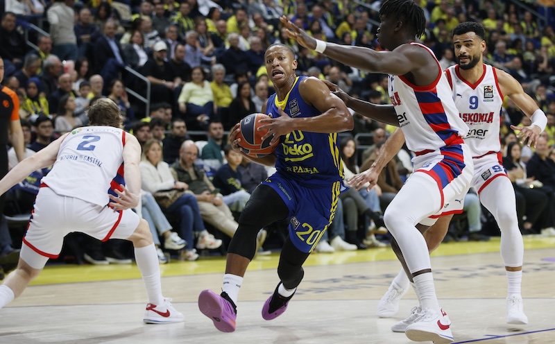 EUROLEAGUE LİDERİ FENERBAHÇE BEKO