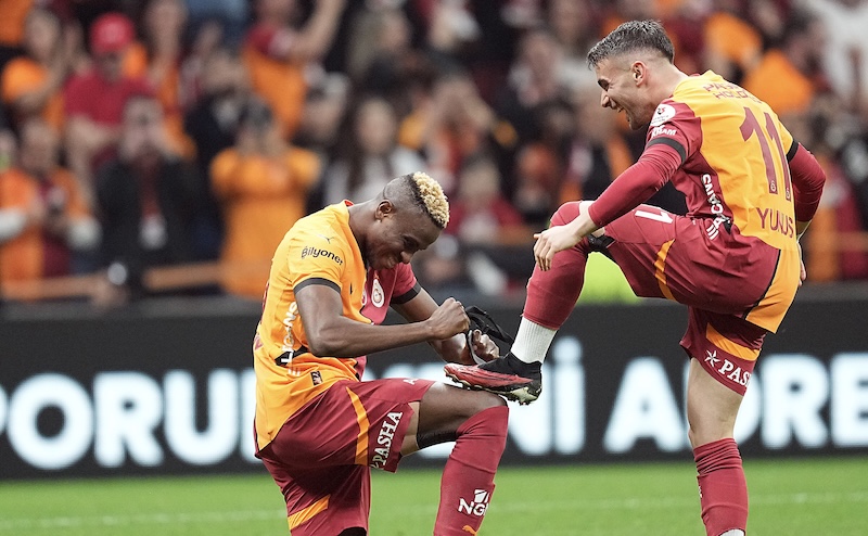 GALATASARAY HAFTAYI 4 GOLLE AÇTI