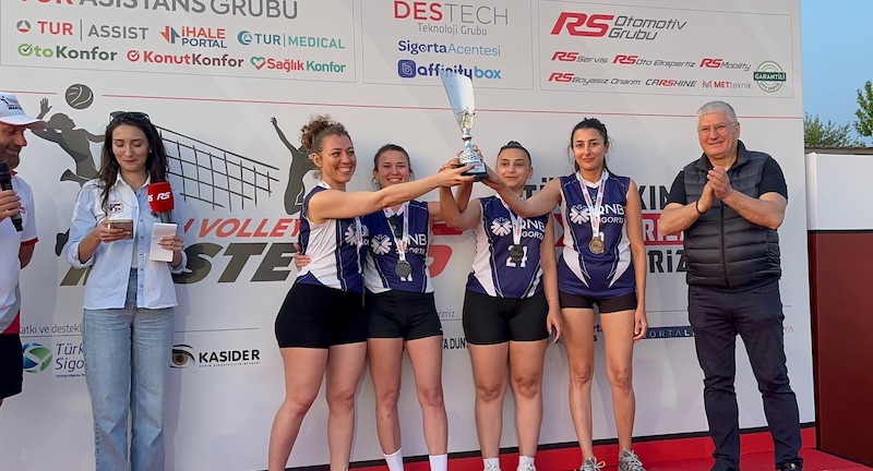 QNB Sigorta, Beach Volley MasteRS’tan Çifte Başarıyla Döndü