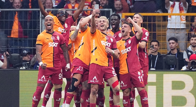 G.SARAY ŞAMPİYONLUĞU GARANTİLEDİ