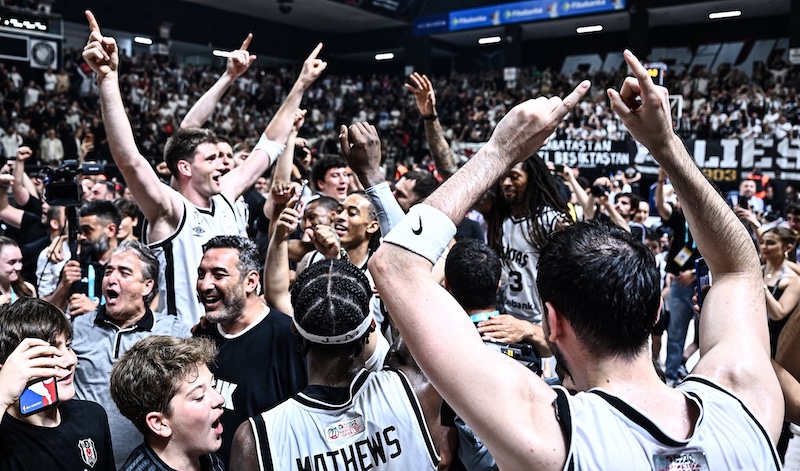 BEŞİKTAŞ FİBABANKA FİNALDE