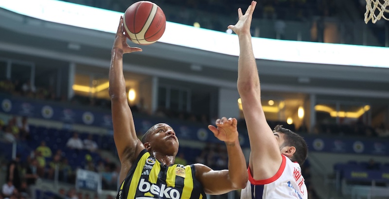 FENERBAHÇE BEKO FİNALİN KAPISINDA