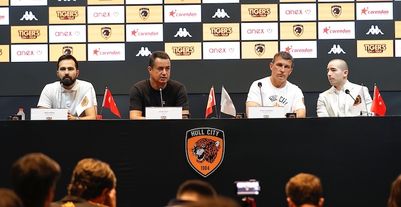 Hull City, Corendon Airlınes ile Sponsorluk Sözleşmesini Yeniledi