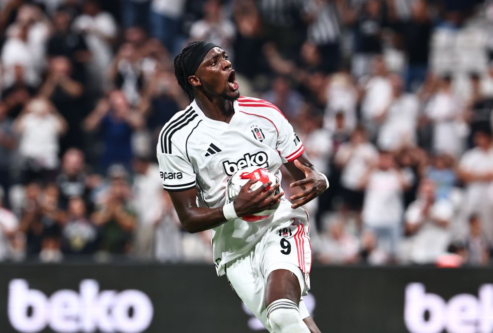 ABRAHAM RESMEN ASTON VILLA’DA