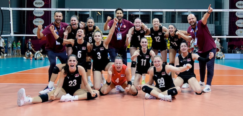 U18 KIZLAR AVRUPA’NIN ZİRVESİNDE