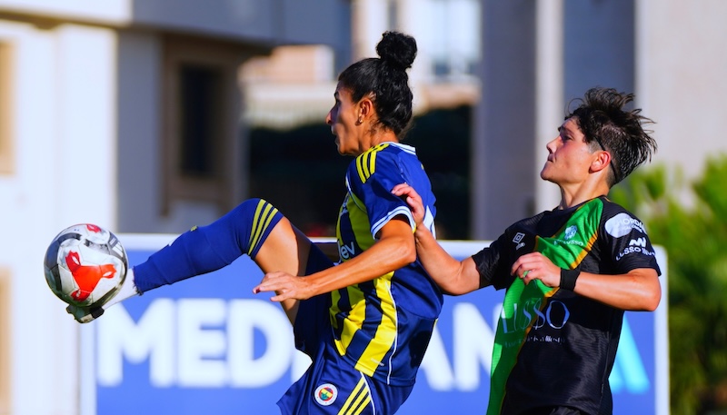 Fenerbahçe arsaVev 2-1 WFC Nike Lusso