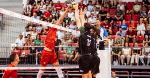 EFELER MACARİSTAN’A SET VERMEDİ