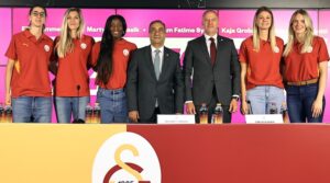 GALATASARAY DAİKİN’DEN İMZA ŞOVU