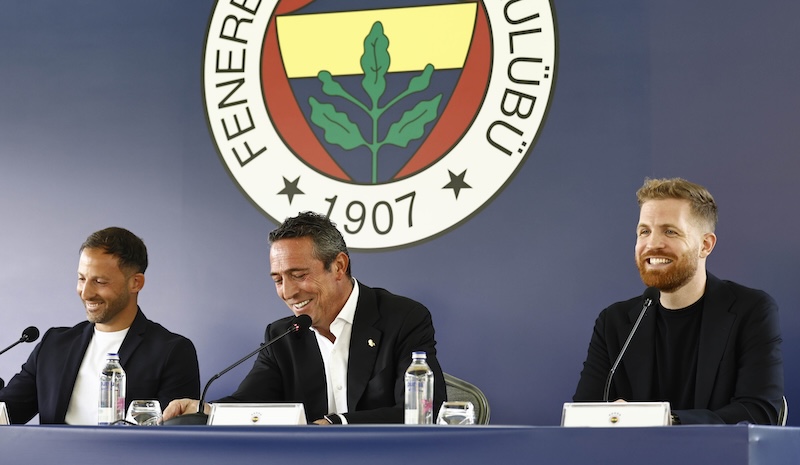 DOMENICO TEDESCO RESMEN İMZALADI