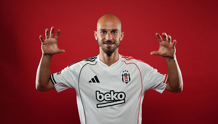 CERNÝ: İSMİM SİYAHA ÇOK YAKIŞIYOR!