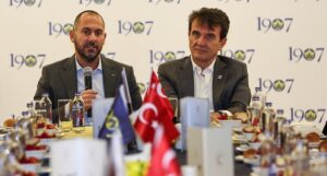 1907’DEN TARİHİ VOLEYBOL HAMLESİ