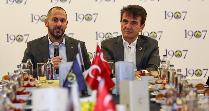 1907’DEN TARİHİ VOLEYBOL HAMLESİ