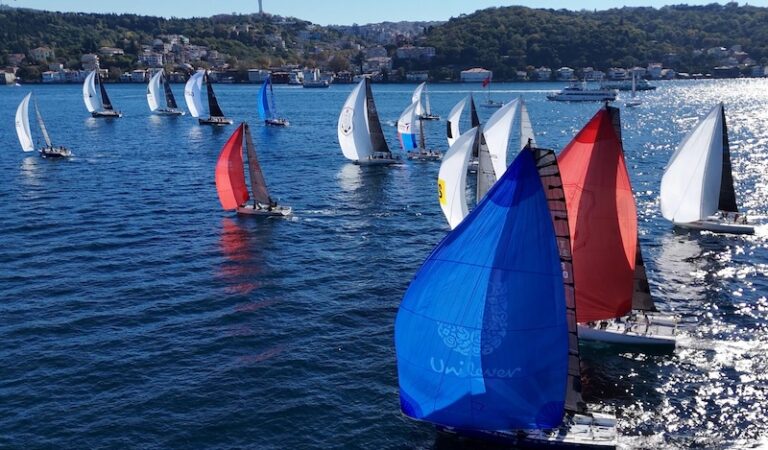 İstanbul Boğazı’nda Cumhuriyet Coşkusu