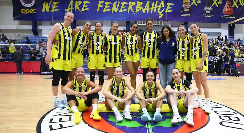 Fenerbahçe Opet Lige Galibiyetle Başladı