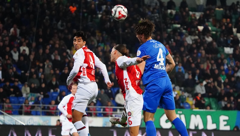 ÇAYKUR RİZESPOR TEK GOLLE KAZANDI