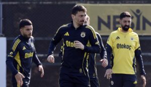 FENERBAHÇE’DE DURMAK YOK!