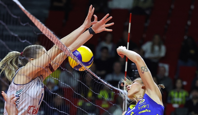 FENERBAHÇE MEDİCANA SET VERMEDİ