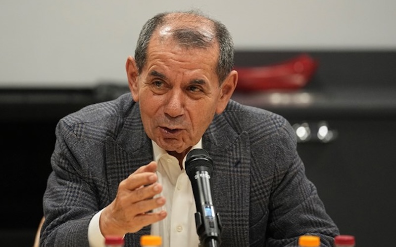 ÖZBEK’TEN GÜNDEME ÖZEL MESAJLAR