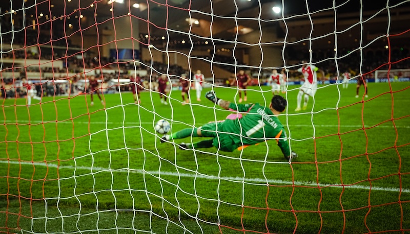 GALATASARAY MONACO’DA KAYBETTİ!