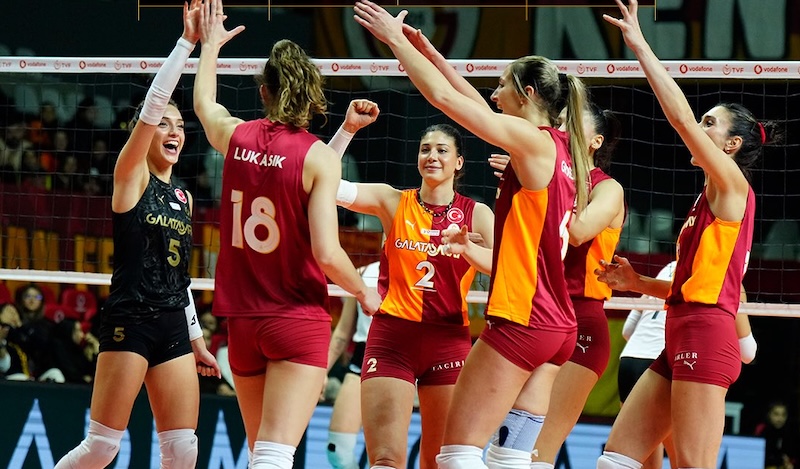GALATASARAY DERBİYİ RAHAT GEÇTİ