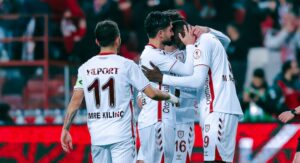 SAMSUNSPOR GRUPLARA İYİ BAŞLADI!
